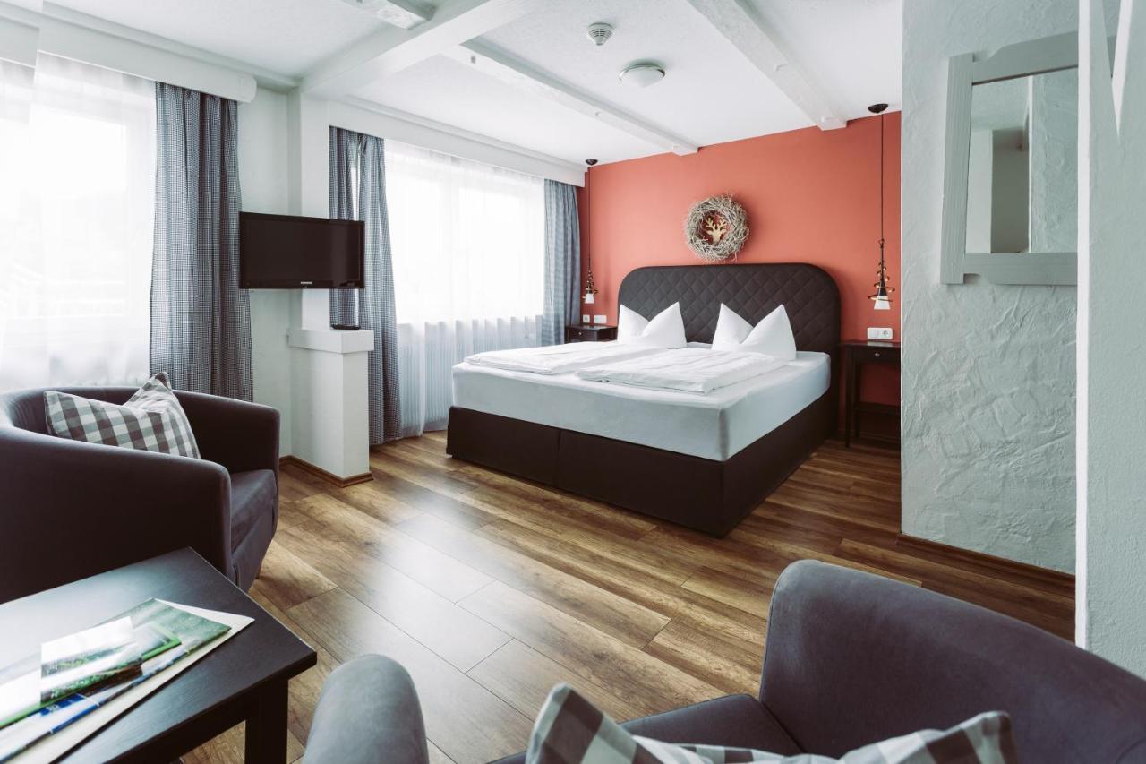 Der Baeren In Zell Hotel Айзенберг Екстериор снимка