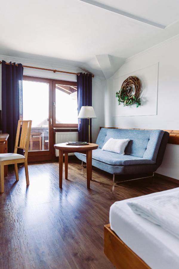Der Baeren In Zell Hotel Айзенберг Екстериор снимка
