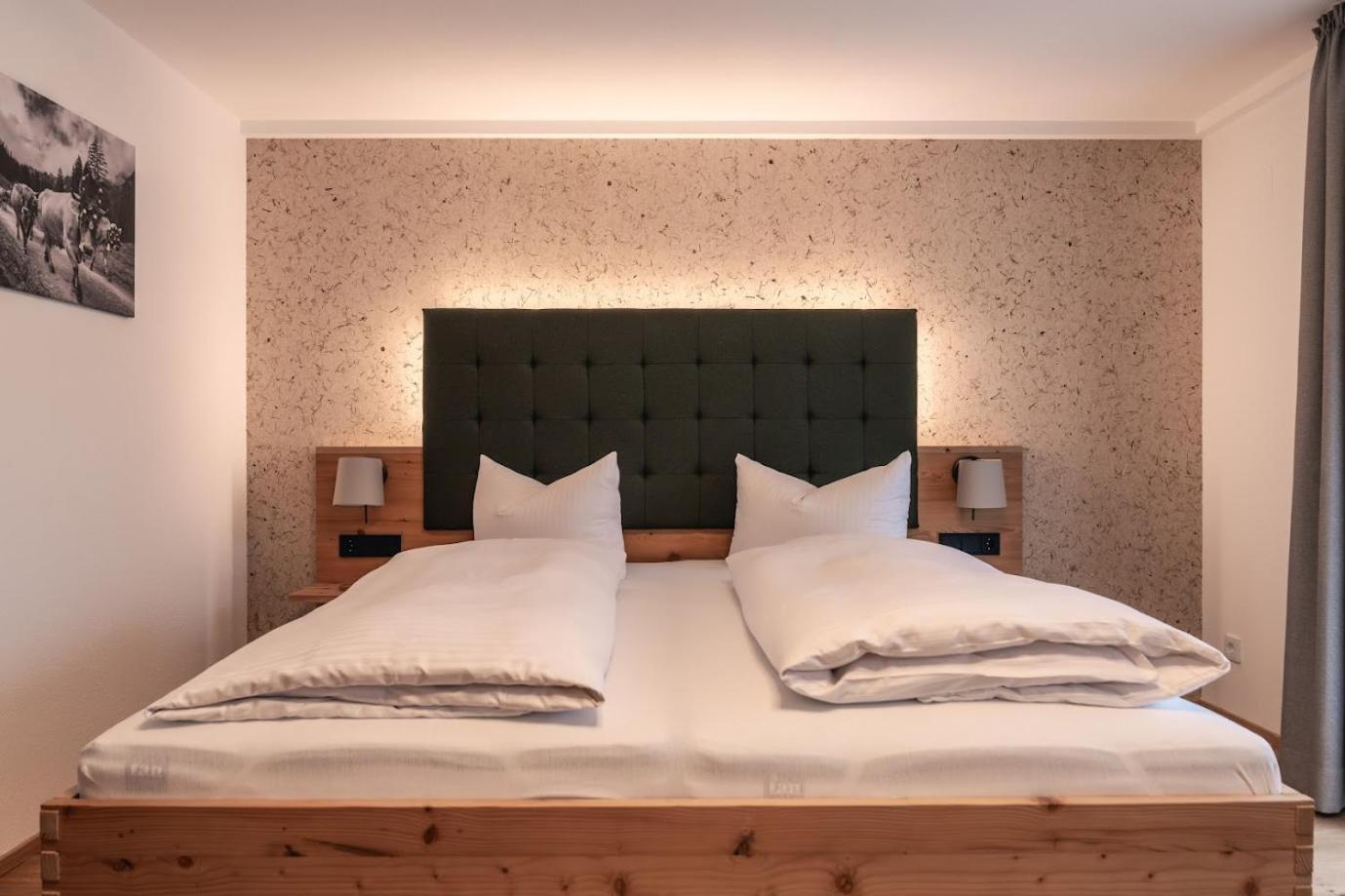 Der Baeren In Zell Hotel Айзенберг Екстериор снимка